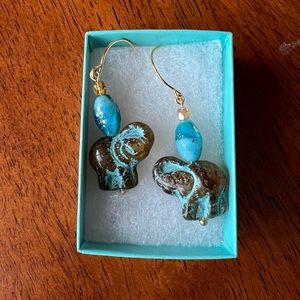 NWOT Elephant Hanging Earrings
